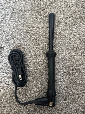 amika Black Tourmaline Curling Tool 1.5”